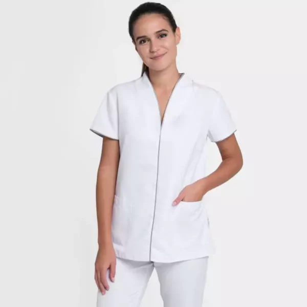 Casaca sanitaria Creyconfe Tech Forli para mujer en color blanco con vivo plata