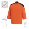 Chaqueta cocina unisex Egochef First, color naranja con detalles en negro, manga larga, bolsillo en pecho.