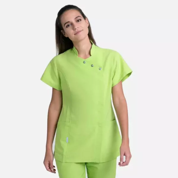 Chaqueta sanitaria Creyconfe Tech Geneve para mujer en color pistacho