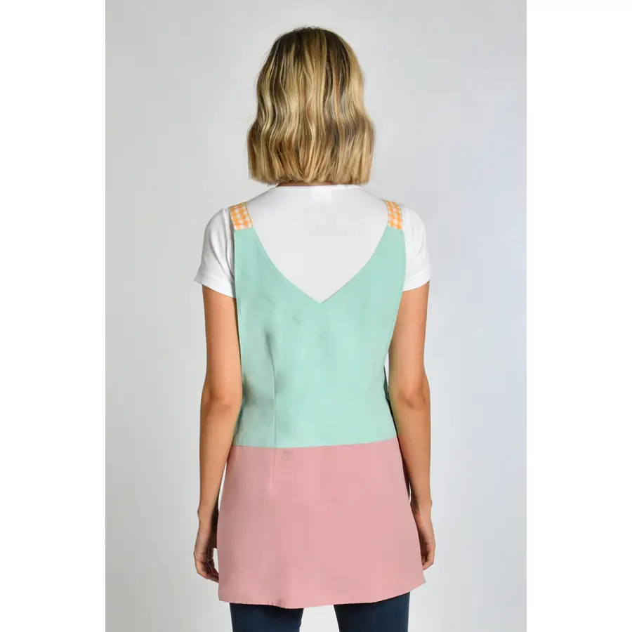 Estola Dyneke Loneta Rosa 8076386 4 Estola de comercio loneta rosa Dyneke 8076386, vista trasera con modelo