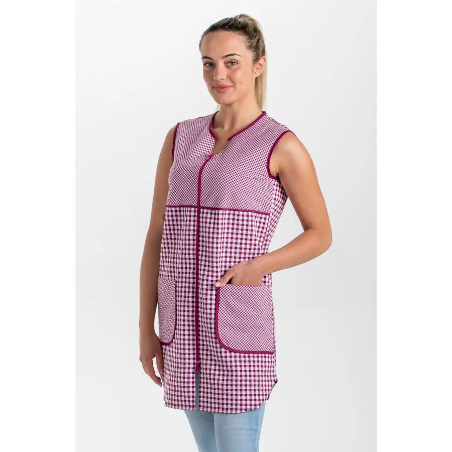 Bata Dyneke Cremallera Morada 8322186 2 Bata cremallera s/m morada Dyneke 8322186, vista frontal con modelo