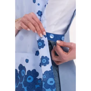 Estola flores azules tirantes Dyneke 8373389, detalle de botones laterales