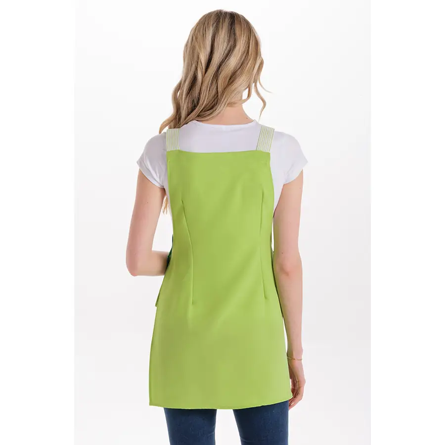 Estola Dyneke Cocodrilo 8636727 2 Estola maestra cocodrilo Dyneke 8636727, vista trasera con modelo
