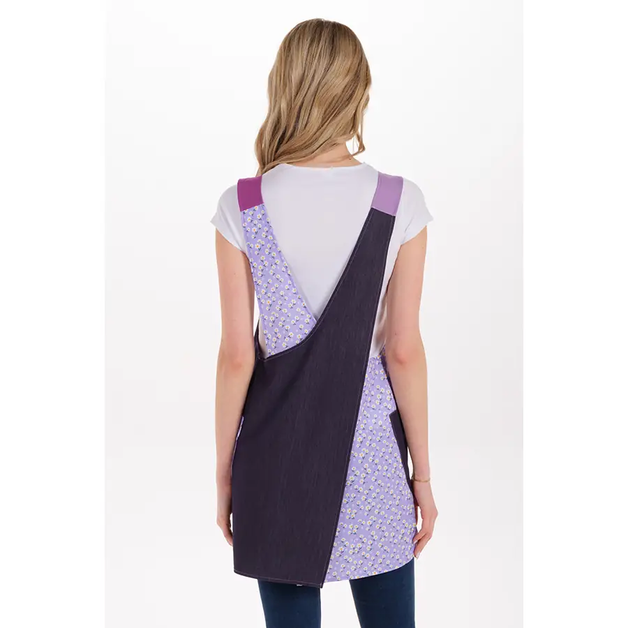 Estola Dyneke Tejano Lilas 8686560 2 Estola tejano lilas Dyneke 8686560, vista trasera con modelo