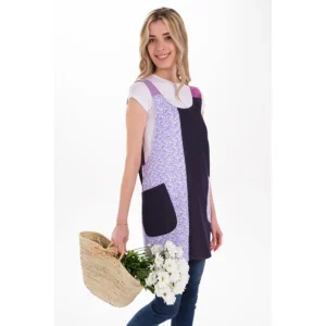 Estola tejano lilas Dyneke 8686560, vista lateral con modelo
