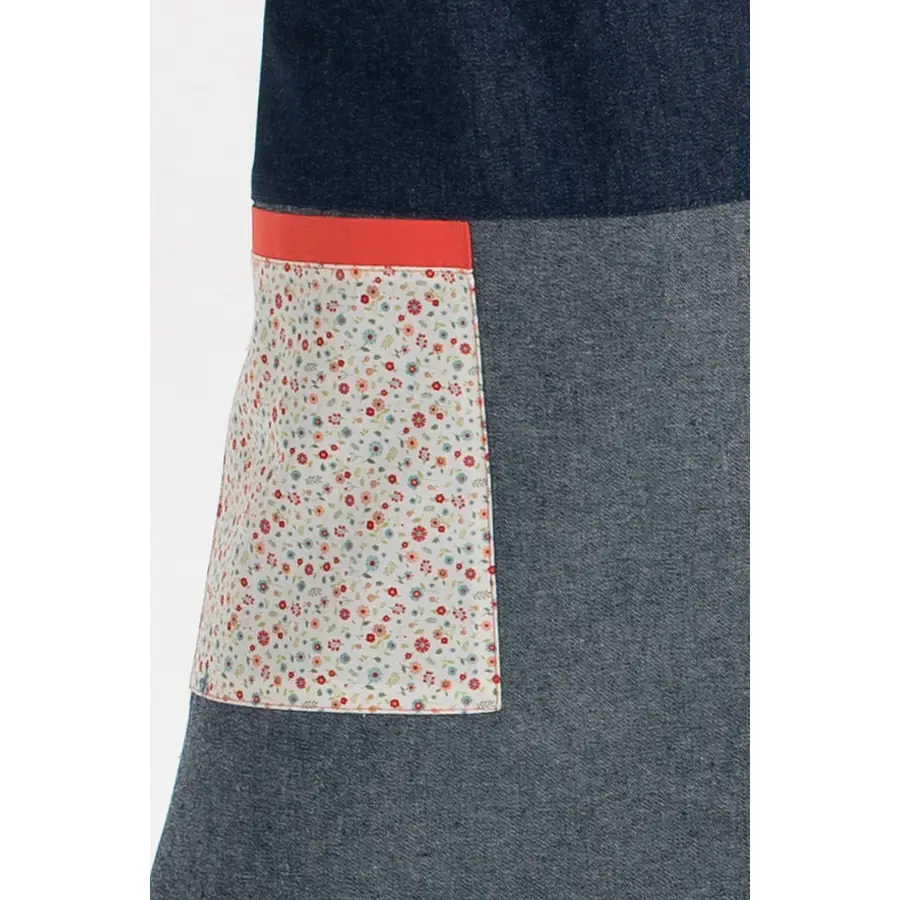 Estola Dyneke Tejana Liberty 8984447 4 Estola profesora tejana liberty Dyneke 8984447, detalle de bolsillo estampado