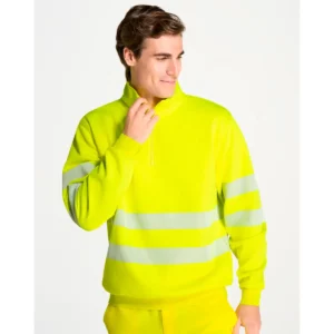 Sudadera JHK HV05U00, vista frontal con persona