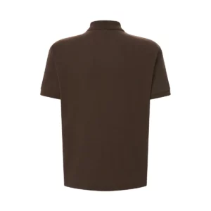 Polo JHK PORA210 en chocolate, vista trasera