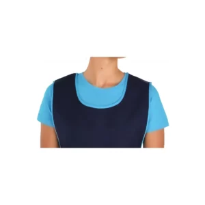 Estola Eco Geométricos Lacla 22502453, azul marino, detalle del cuello
