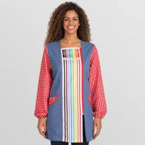 Batas, pichis y estolas para Maestra de Infantil en Las Palmas 3 Bata Lacla Colours 52605699, azulina, vista frontal con modelo