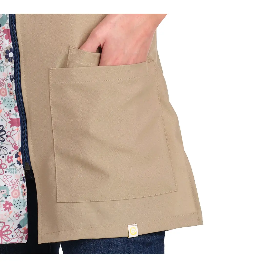 Pichi Lacla Flower 52605706 7 Pichi Lacla Flower 52605706, Beige, detalle de bolsillos