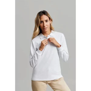 Polo de manga larga Mukua HOBART WOMAN blanco, vestido por una modelo