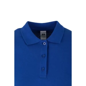 Polo Mukua HOBART WOMAN en color Royal Blue, detalle del cuello