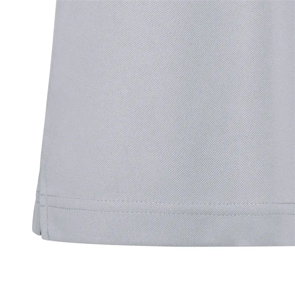 Polo de mujer Mukua BOGAN WOMAN PS160W 7 Polo Mukua BOGAN WOMAN en color Ultimate Grey, detalle del tejido