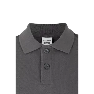 Polo Mukua MACKAY KIDS en color Dark Grey, detalle del cuello
