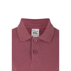 Polo Mukua MACKAY KIDS en color Grape, detalle del cuello