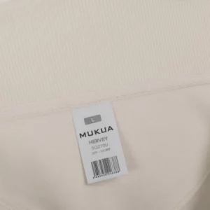 Sudadera Mukua SQ270U en Ivory, detalle de la prenda