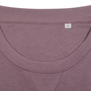Sudadera Mukua STCN300U en Lavender, detalle de la prenda