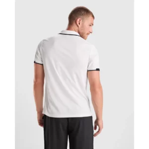 Polo Roly TAMIL en blanco y negro, vista trasera con modelo