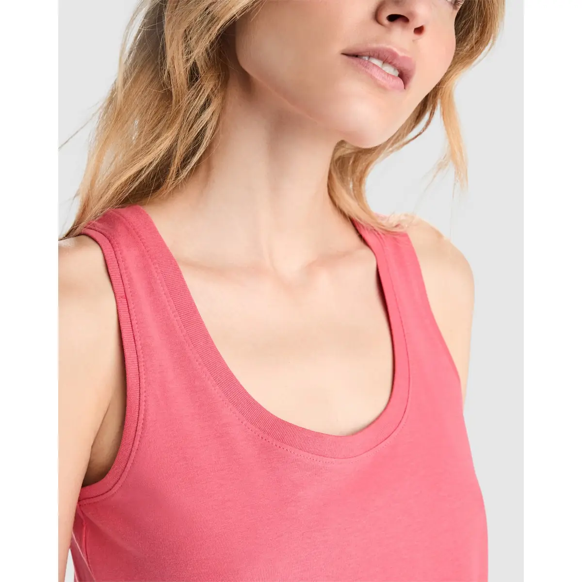 Camiseta de tirantes Mujer Roly NARA 9 Camiseta de tirantes Mujer Roly NARA - Imagen 9