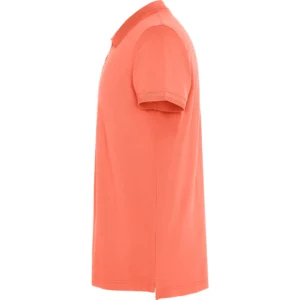 Polo Roly WOS en coral, vista lateral