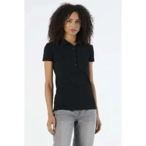 Polo Sol’s PHOENIX WOMEN negro, vestido por una modelo, vista frontal