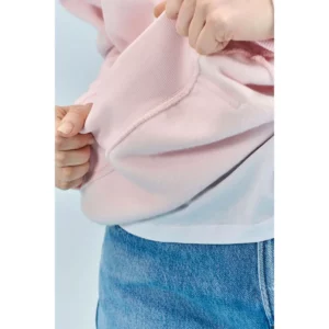 Sudadera SOL’S 03568, detalle de la prenda con persona
