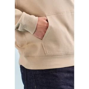 Sudadera SOL’S 03815, detalle de la prenda con persona
