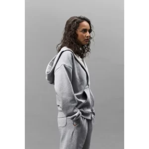 Sudadera SOL’S 04884, vista lateral con persona
