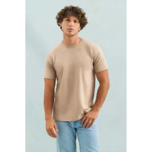 Camiseta SOL'S REGENT 11380, presentación con modelo