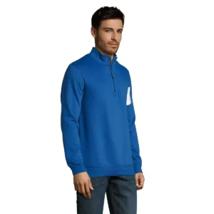 Sudadera SOL’S 02088, vista lateral con persona