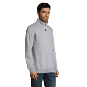 Sudadera SOL’S 02088, vista lateral con persona