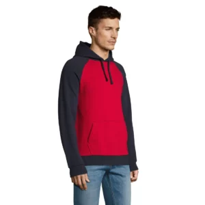 Sudadera SOL’S 02998, vista lateral con persona