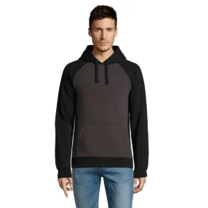 Sudadera SOL’S 02998, vista frontal con persona