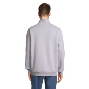 Sudadera SOL’S 04234, vista trasera con persona