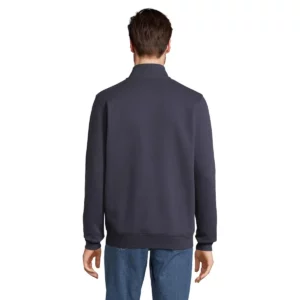 Sudadera SOL’S 04240, vista trasera con persona