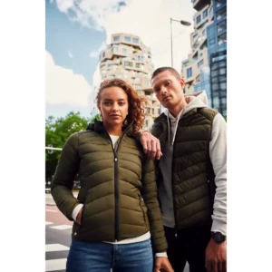 Chaleco hombre CLIQUE IDAHO VEST 0200974 / Chaqueta mujer CLIQUE IDAHO WOMEN 0200977, con modelo