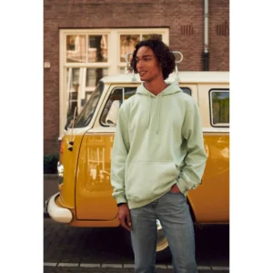 Sudadera unisex CLIQUE MIAMI HOODY 0201031, con modelo