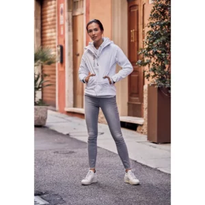 Chaqueta mujer CLIQUE MILFORD JACKET WOMEN 020928, con modelo, vista frontal de campaña