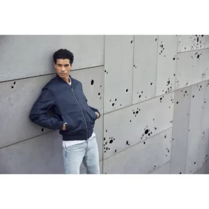 Chaqueta unisex CLIQUE BOMBER 020955, vista frontal de campaña