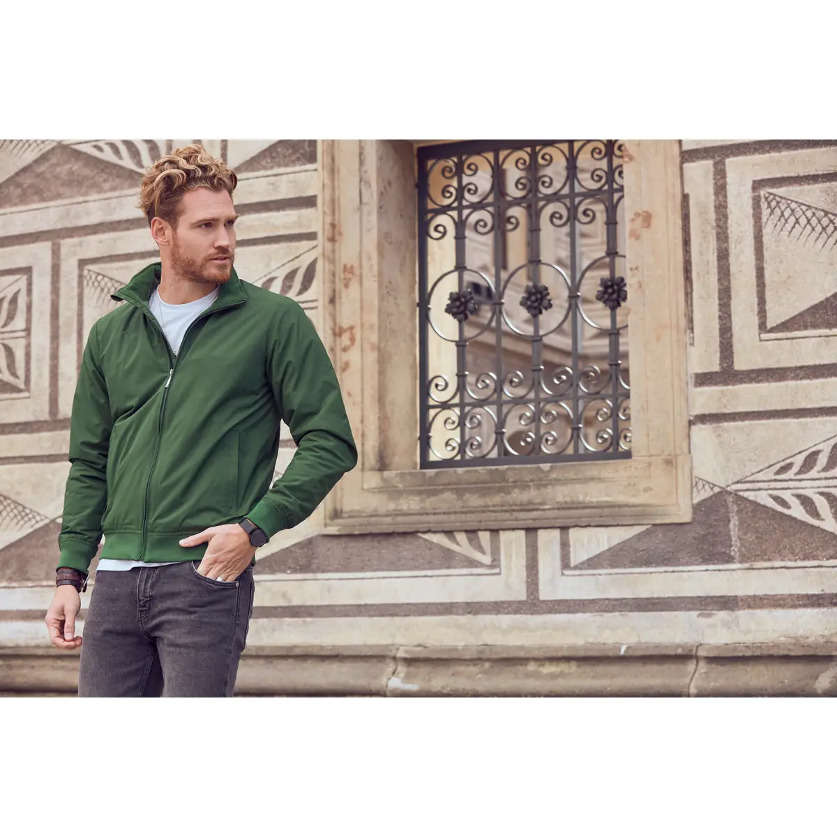 Chaqueta unisex CLIQUE NEWPORT 020969 1 Chaqueta unisex CLIQUE NEWPORT 020969, con modelo