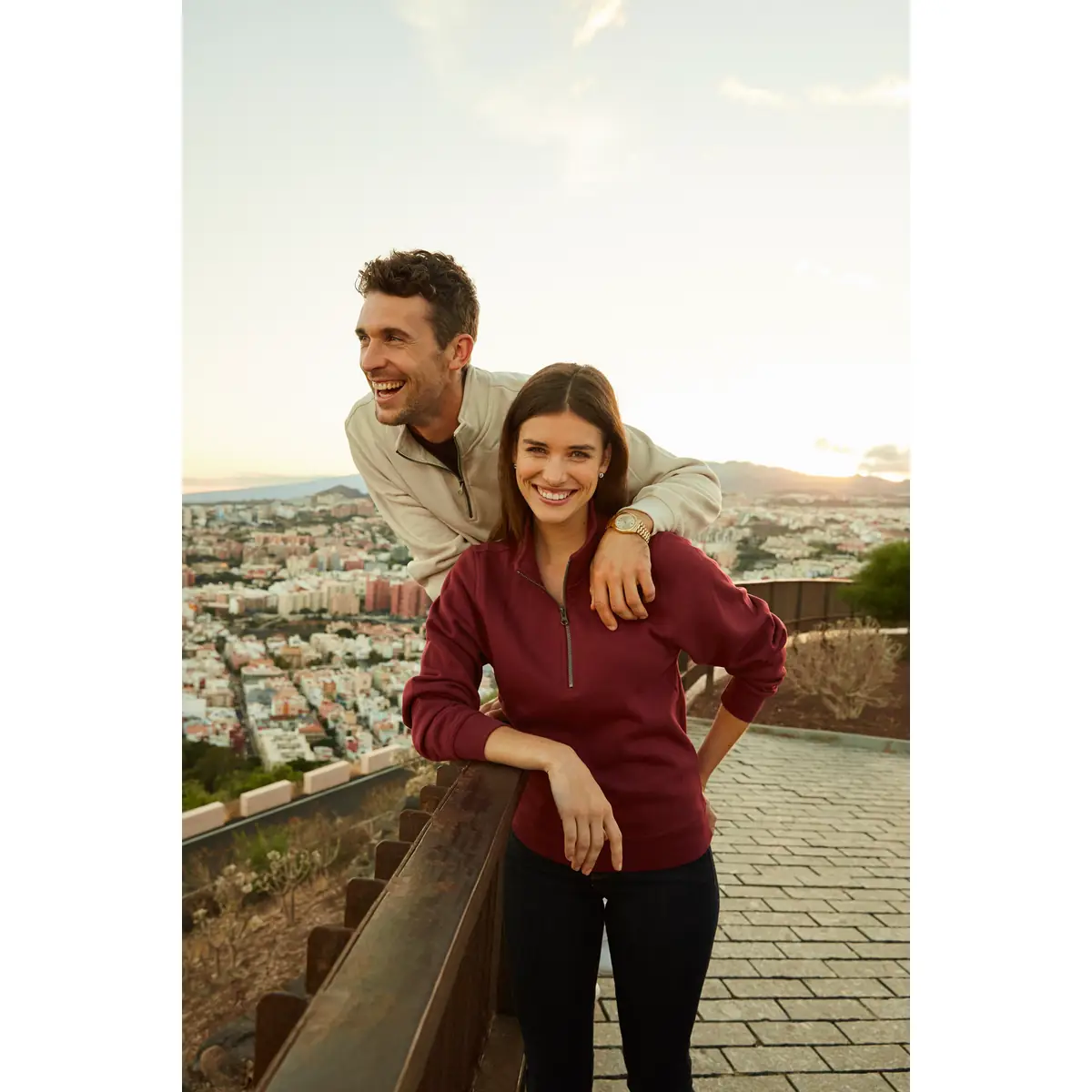 Sudadera hombre CLIQUE BASIC HALF ZIP 021033 1 Sudadera hombre CLIQUE BASIC HALF ZIP 021033, con modelos
