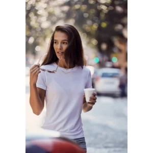 Camiseta de mujer Clique Neon-T Women 029346, blanco, vista con modelo