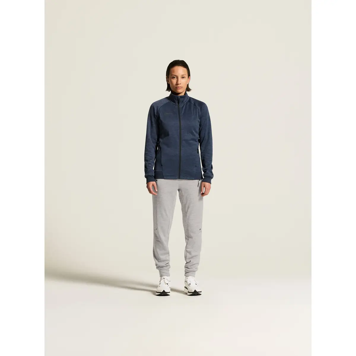 Chaqueta mujer CRAFT ADV UNIFY JACKET 1909135 30 Chaqueta mujer CRAFT ADV UNIFY JACKET 1909135, Blaze melange, con modelo, vista frontal de cuerpo entero