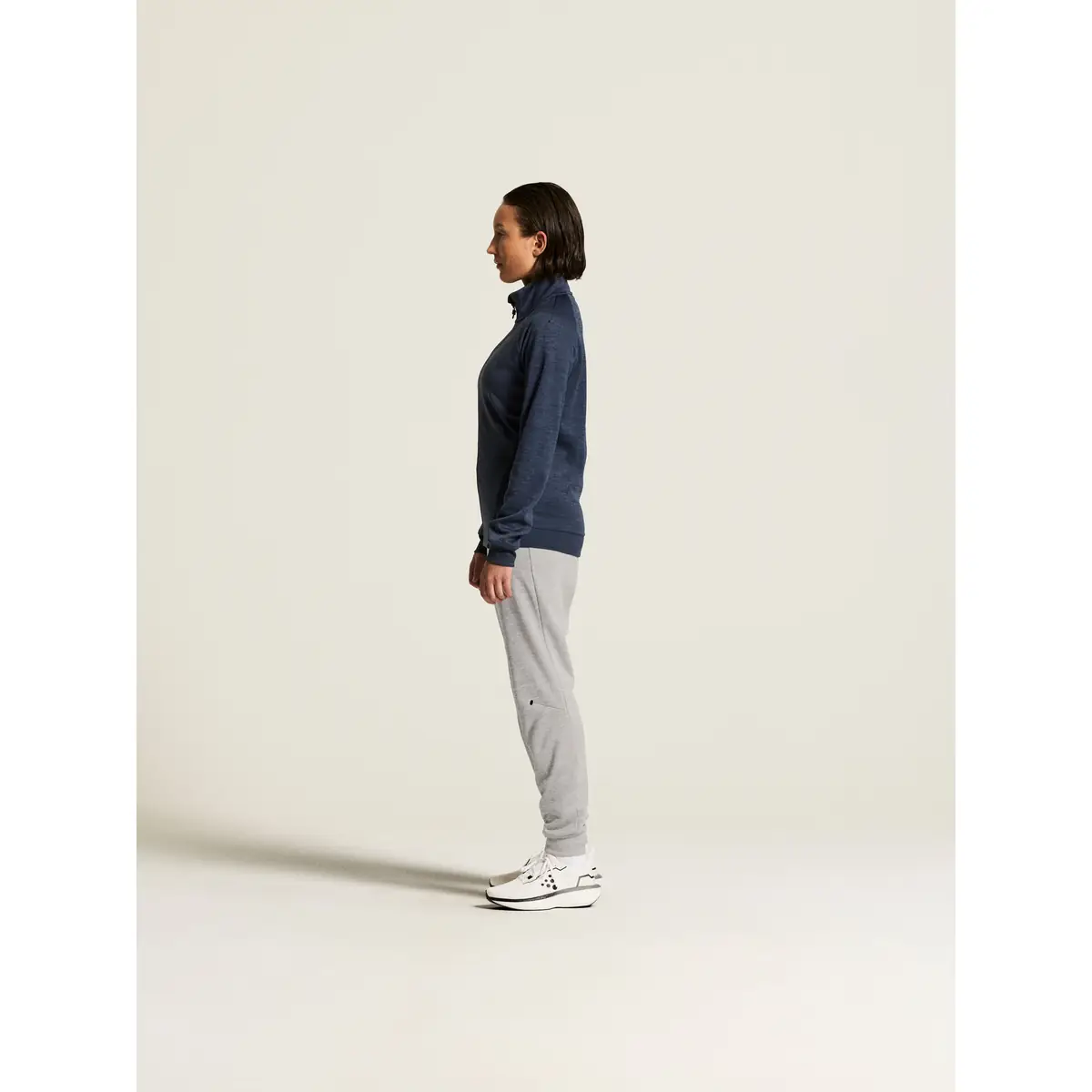 Chaqueta mujer CRAFT ADV UNIFY JACKET 1909135 35 Chaqueta mujer CRAFT ADV UNIFY JACKET 1909135, Blaze melange, con modelo, vista lateral de cuerpo entero