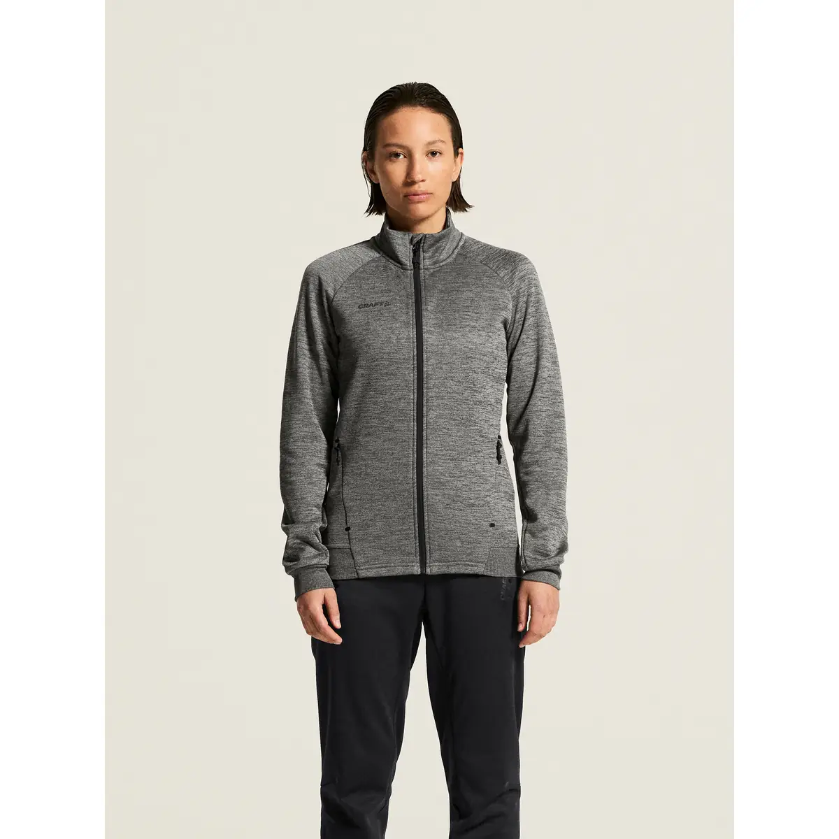 Chaqueta mujer CRAFT ADV UNIFY JACKET 1909135 77 Chaqueta mujer CRAFT ADV UNIFY JACKET 1909135, Dark grey melange, con modelo, vista frontal