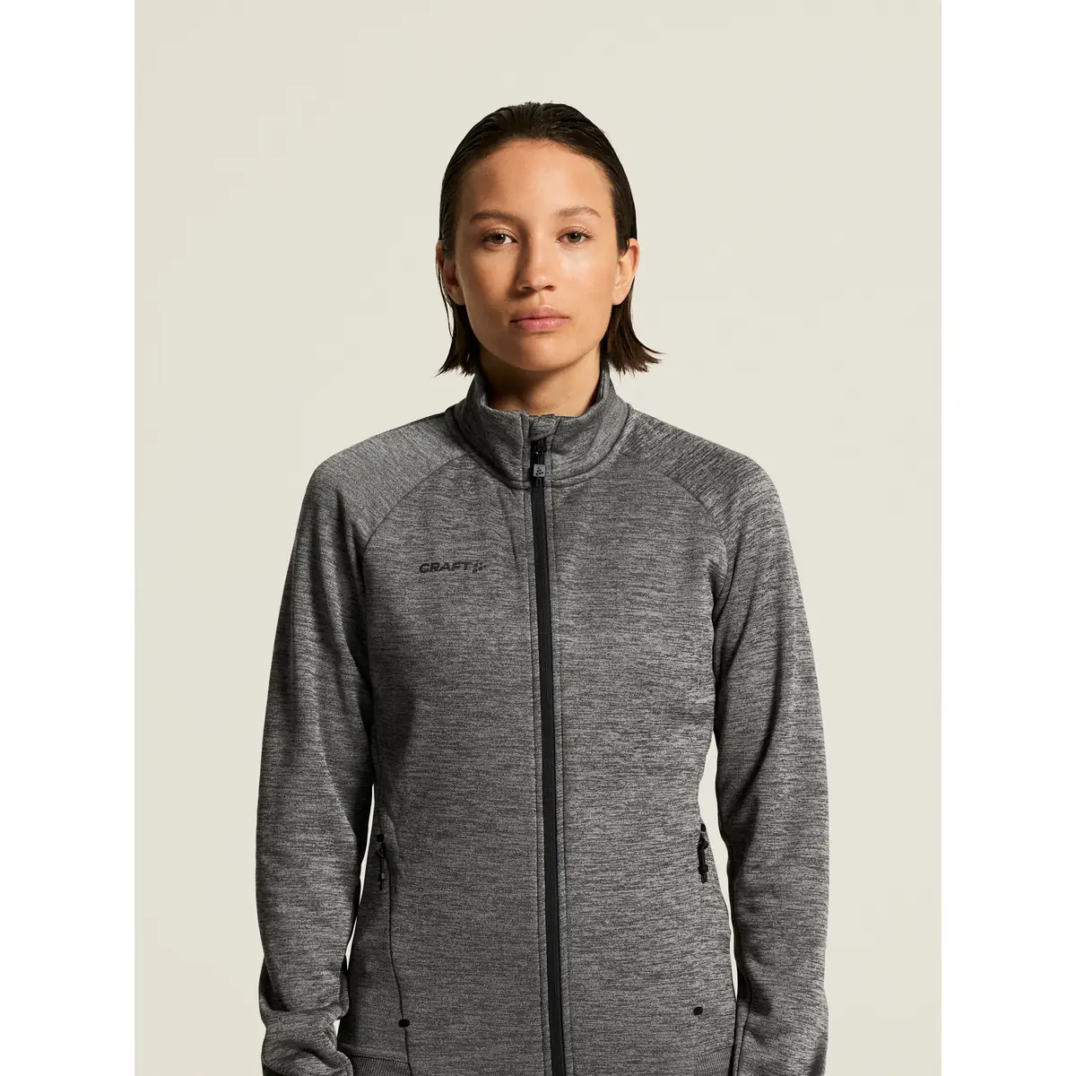 Chaqueta mujer CRAFT ADV UNIFY JACKET 1909135 72 Chaqueta mujer CRAFT ADV UNIFY JACKET 1909135, Dark grey melange, con modelo, vista frontal