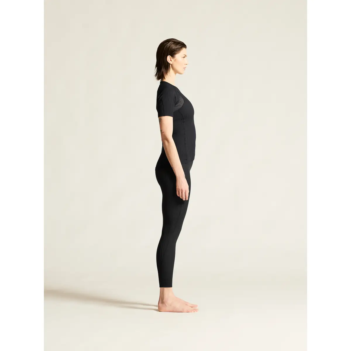 Camiseta interior mujer CRAFT ACTIVE EXTREME X SS 1909672 6 Camiseta interior mujer CRAFT ACTIVE EXTREME X SS 1909672, con modelo, lateral derecho