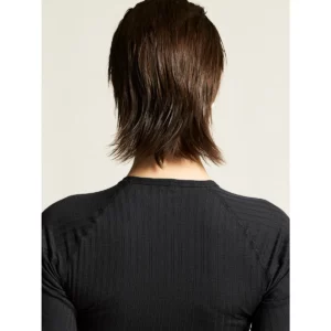 Camiseta interior mujer CRAFT ACTIVE EXTREME X SS 1909672, con modelo, detalle posterior del cuello