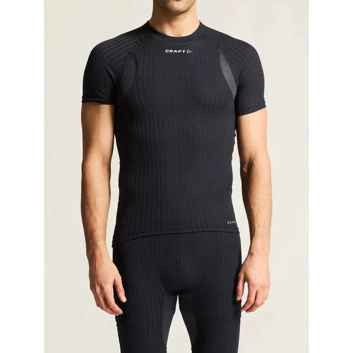 Camiseta interior hombre CRAFT ACTIVE EXTREME X SS 1909678 12 Camiseta interior hombre CRAFT ACTIVE EXTREME X SS 1909678, con modelo, detalle frontal